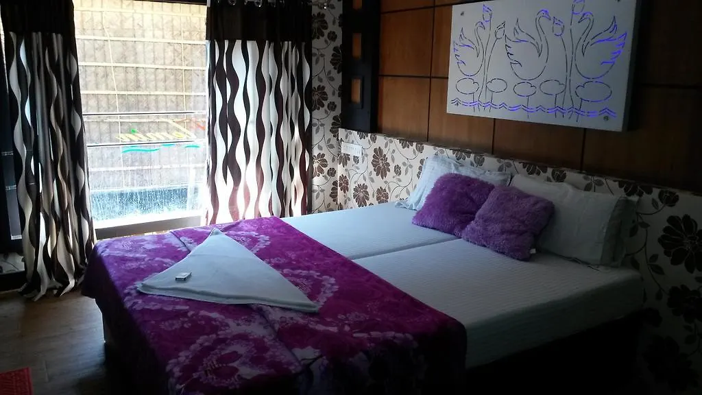 Hotel Kv Houseboats Alappuzha Hotel na wodzie
