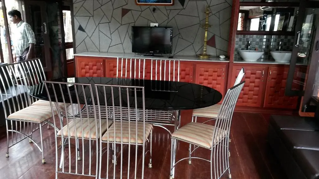 Hotel na wodzie Hotel Kv Houseboats Alappuzha