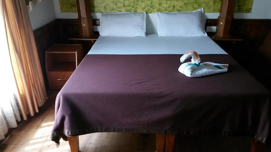 Botel Hotel Kv Houseboats Alappuzha