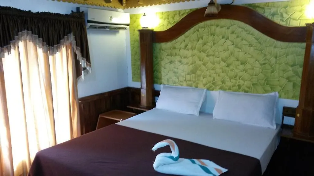 Hotel Kv Houseboats Alappuzha Indien
