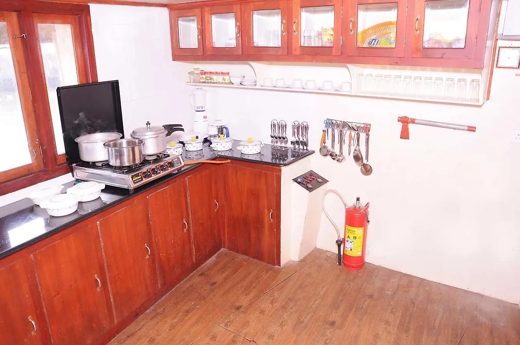 Hotel Kv Houseboats Alappuzha